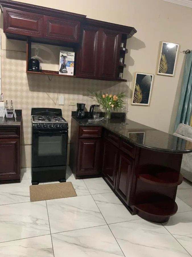 Apartment Ferienwohnung Townhouse Get-A-Way Mandeville Jamaika