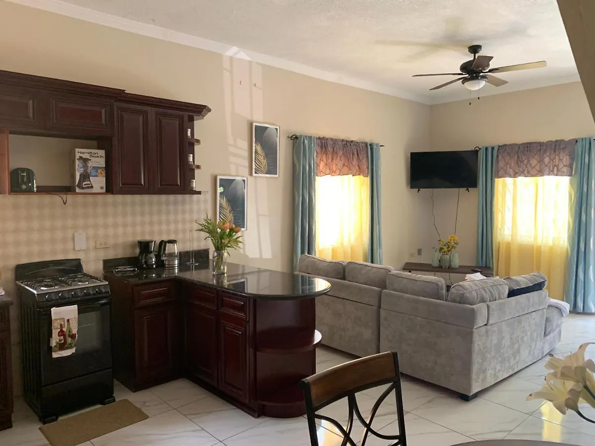 Ferienwohnung Townhouse Get-A-Way Mandeville Apartment